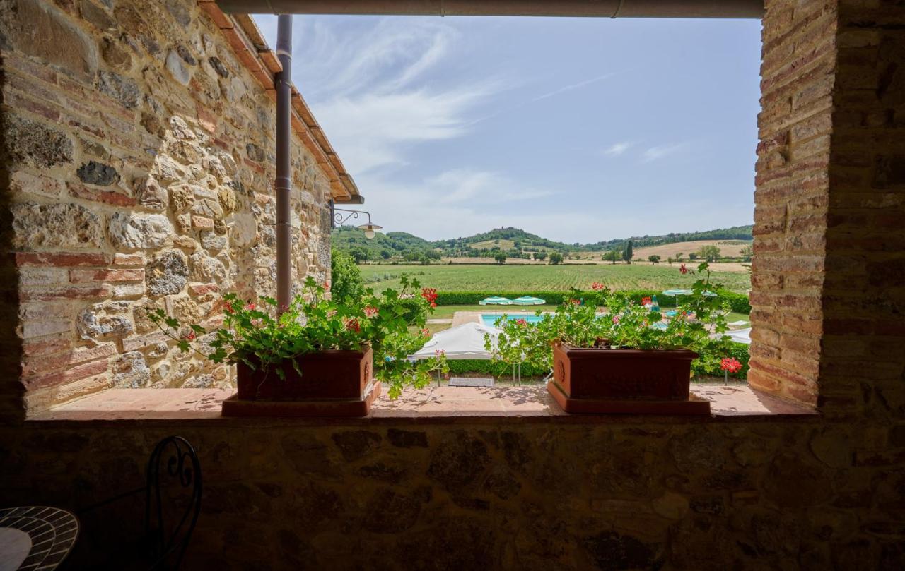 Agriturismo La Peschiera Casole dʼElsa Kültér fotó