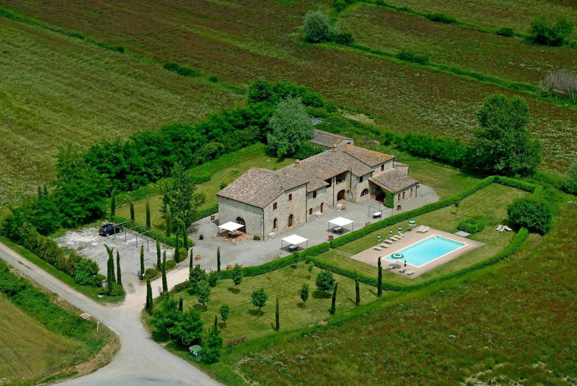 Agriturismo La Peschiera Casole dʼElsa Kültér fotó