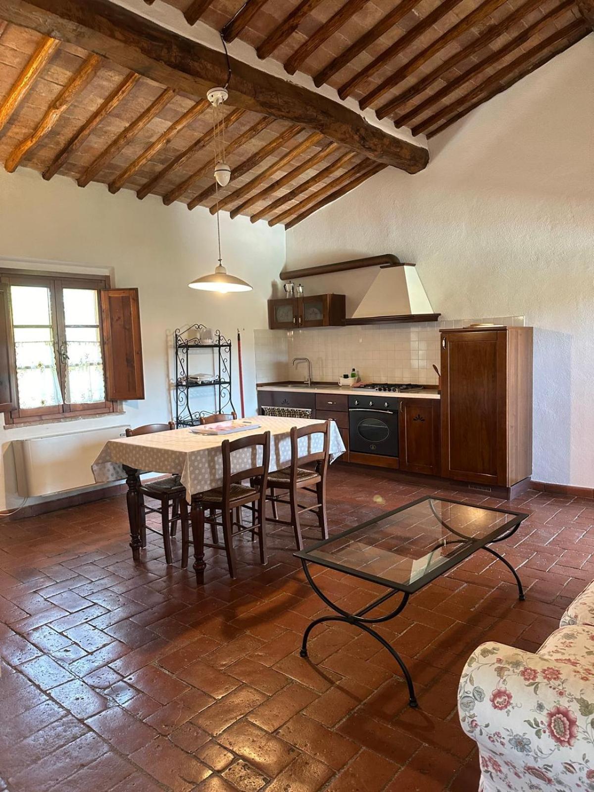 Agriturismo La Peschiera Casole dʼElsa Kültér fotó