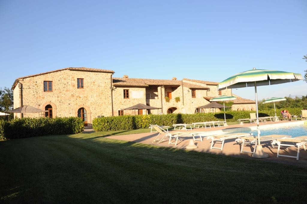 Agriturismo La Peschiera Casole dʼElsa Kültér fotó