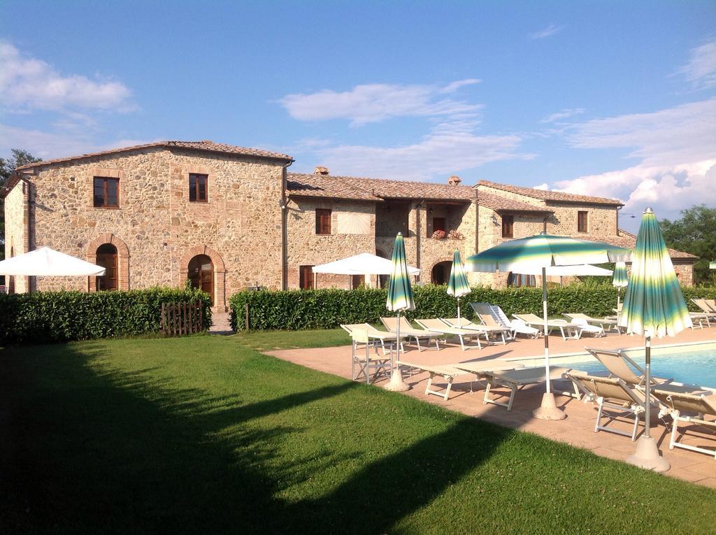 Agriturismo La Peschiera Casole dʼElsa Kültér fotó